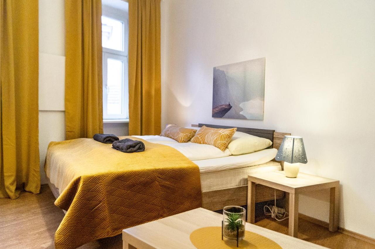 Economy 1Br Apartment Well Connected To The Whole City Vienna Exterior photo