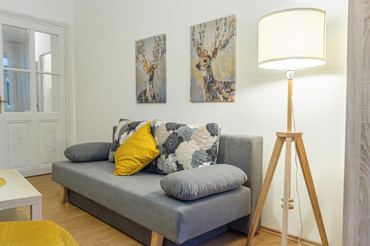 Economy 1Br Apartment Well Connected To The Whole City Vienna Exterior photo